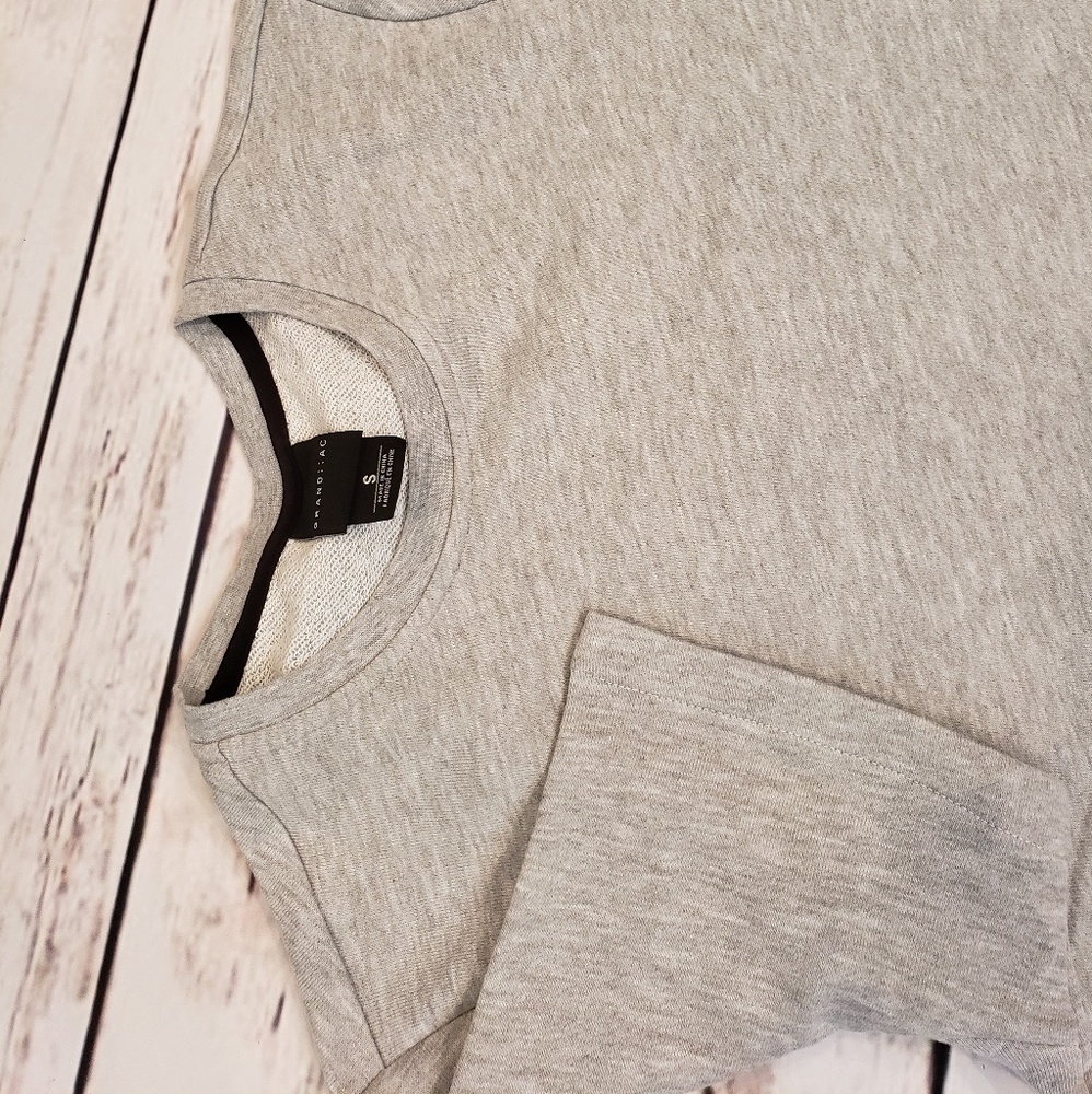 NWT🏃‍♂️ Crew Neck Short sleeve 🏃‍♂️